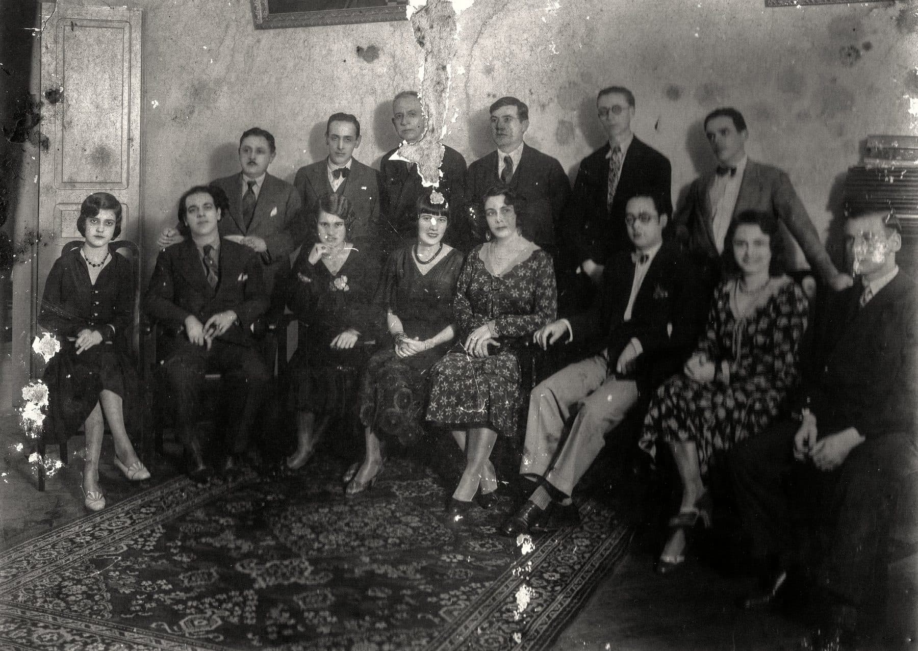 Reunião ligada à Sociedade de Cultura Artística, no 2º andar do Theatro — ambiente dos recitais que receberam nomes como o de Villa-Lobos.