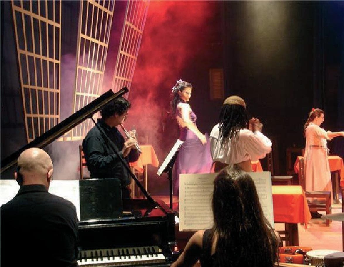 Ópera Curta “Carmem”.