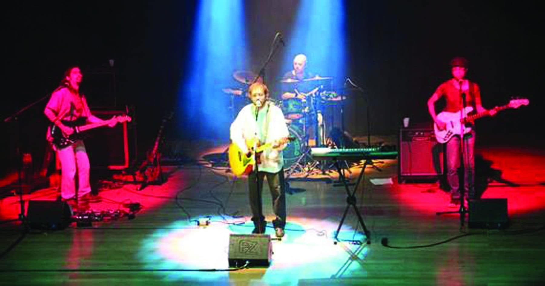 Monte Castelo / Legião Urbana — tributo no palco.