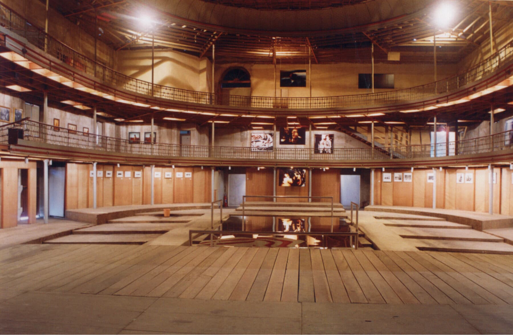 A sala do Theatro preparada para a I Semana Furlanetto, 1999.