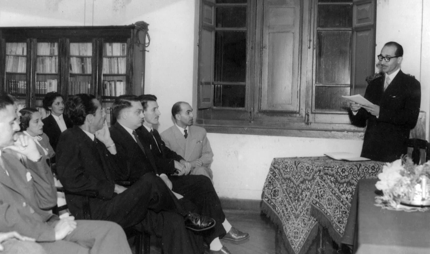 Reunião da Sociedade Cultural de Debates, no Theatro.