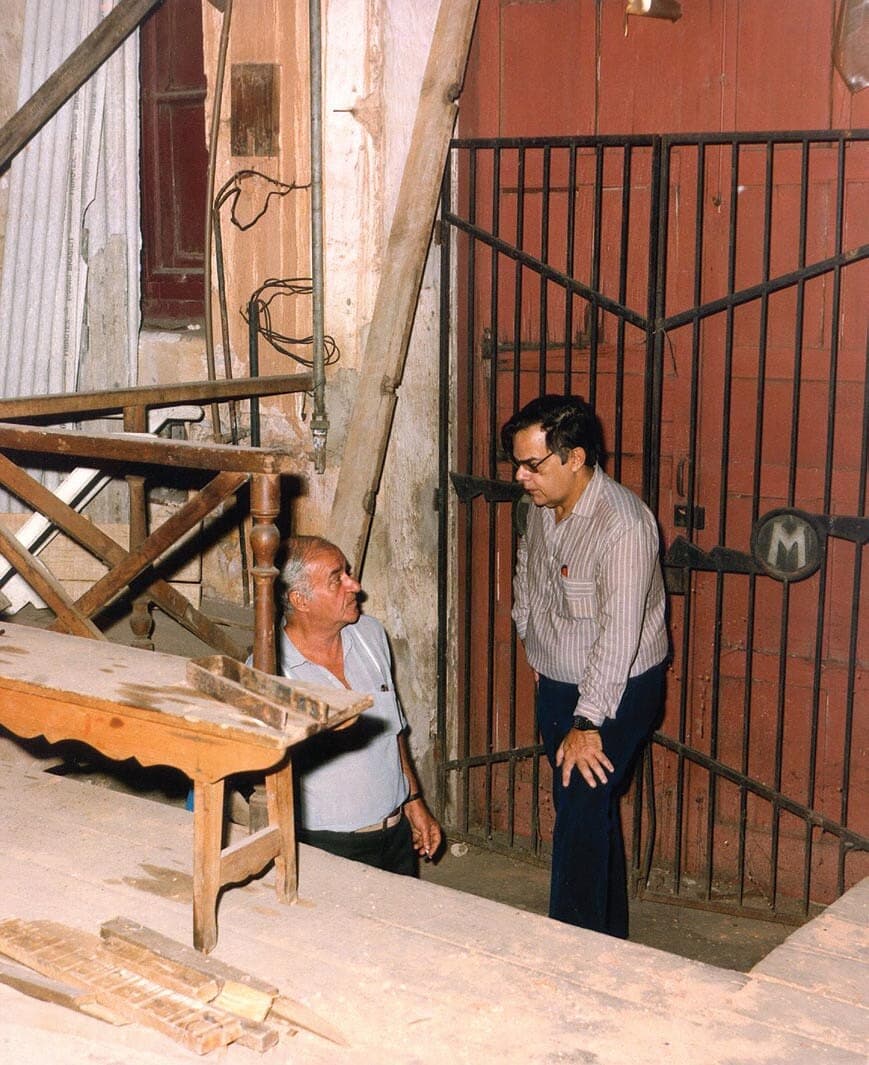 Restauradores cariocas em visita ao Theatro.