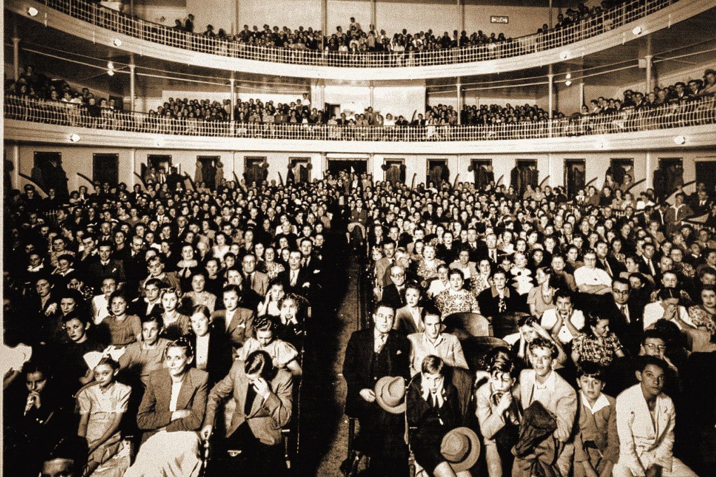 A plateia do Theatro, em outras décadas.