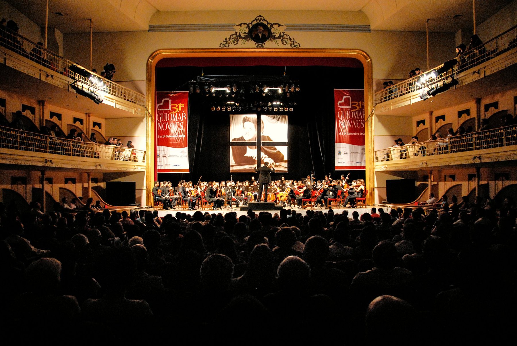 Concerto da Semana Guiomar Novaes — a tradição que reabriu o Theatro restaurado.