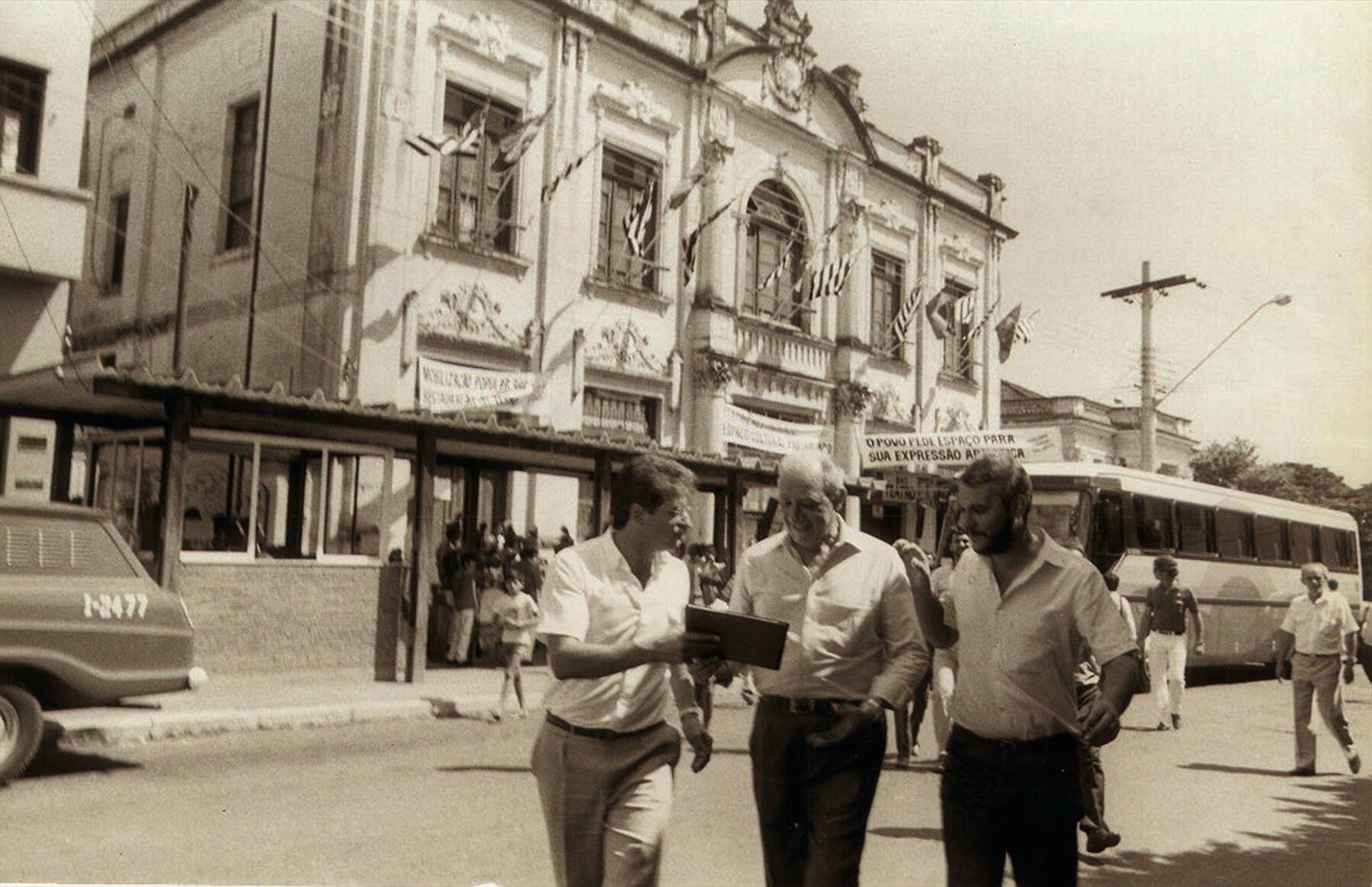 A visita do governador Franco Montoro ao Theatro, em 1986.